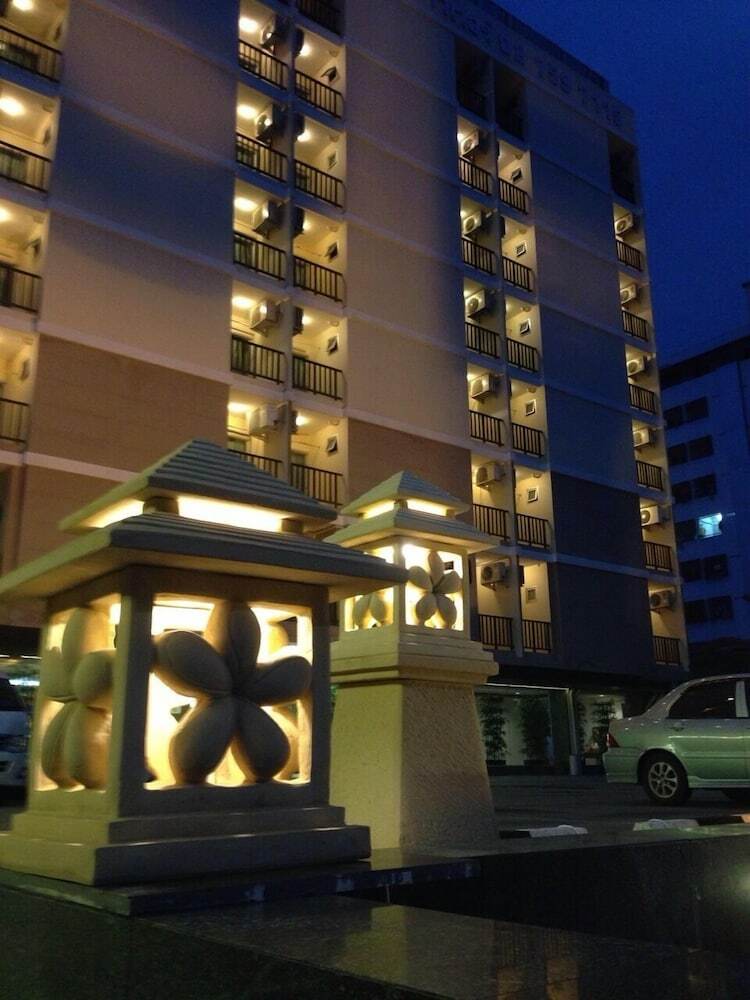 Pohseen Hotel
