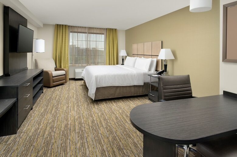 Hotel Candlewood Suites Alexandria West