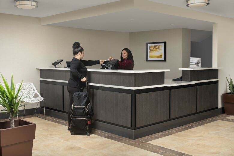 Hotel Candlewood Suites Alexandria West