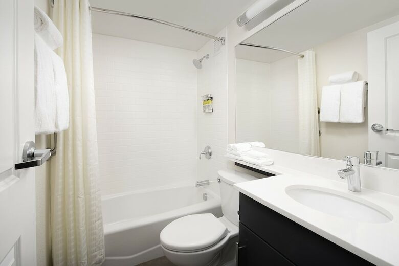 Hotel Candlewood Suites Alexandria West
