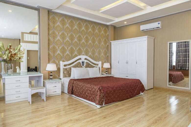 Saga Hotel