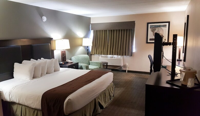 Hotel Quality Inn & Suites
