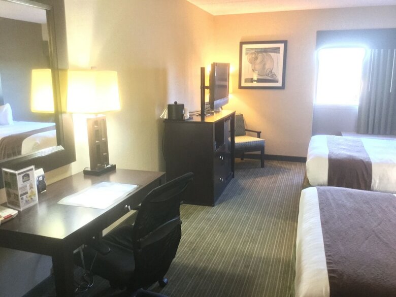 Hotel Quality Inn & Suites