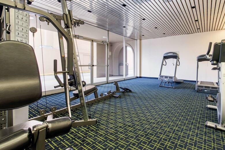 Hotel Quality Inn & Suites