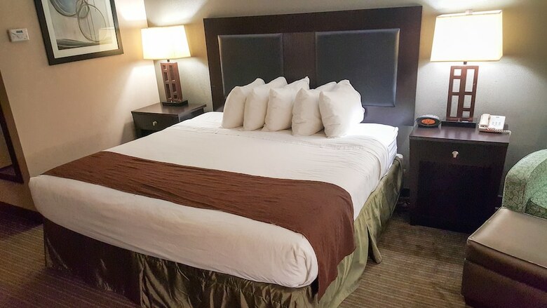 Hotel Quality Inn & Suites