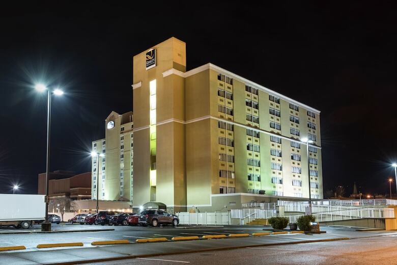 Hotel Quality Inn & Suites