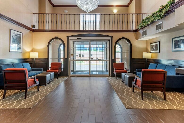 Hotel Comfort Suites Newark - Harrison