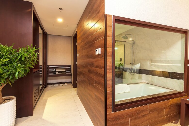 The Mira Hotel