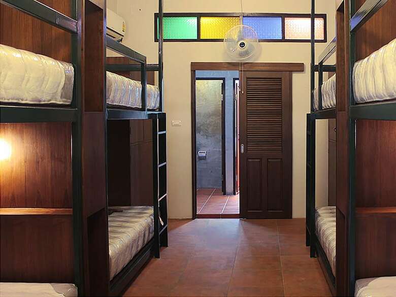 Hotel Green Tiger House