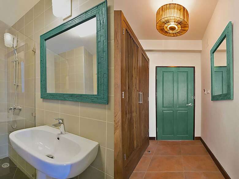 Hotel Green Tiger House