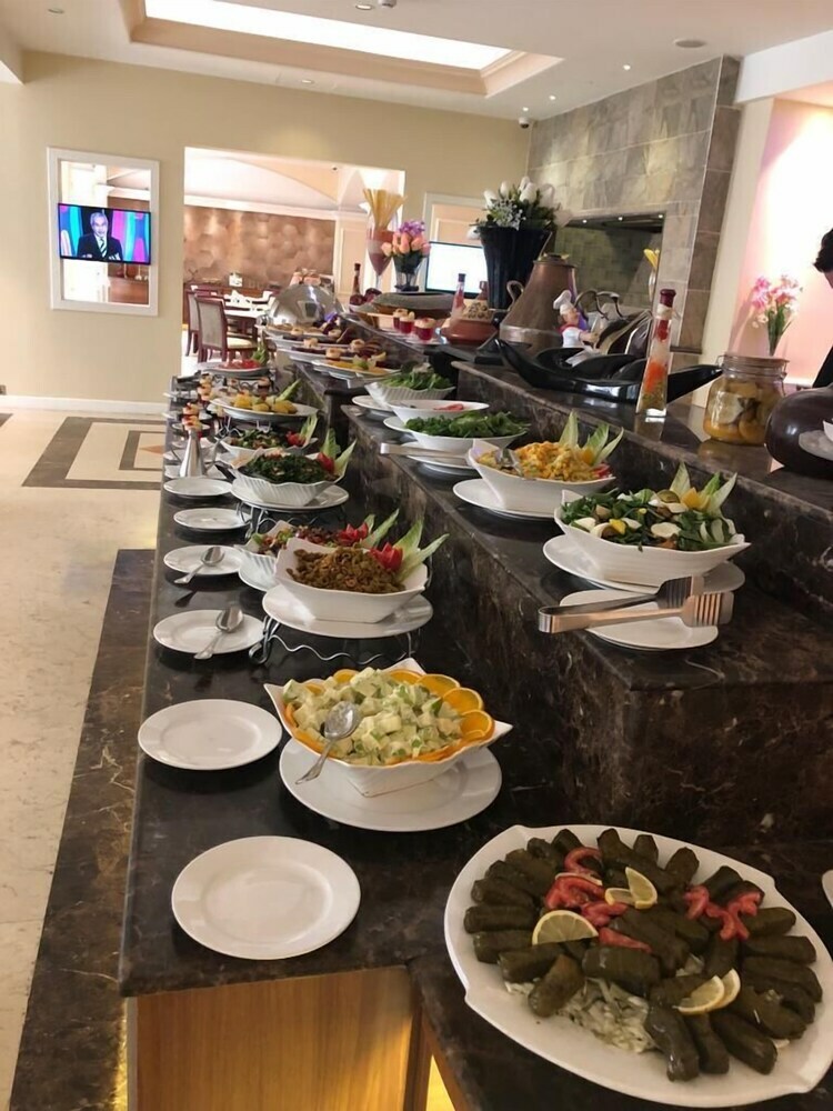Hotel Ramada By Wyndham Riyadh