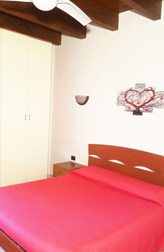 Verona Apartment Holidays