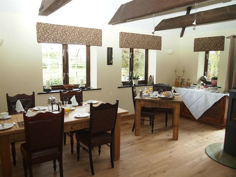 Bed & Breakfast Bloodstock Barn