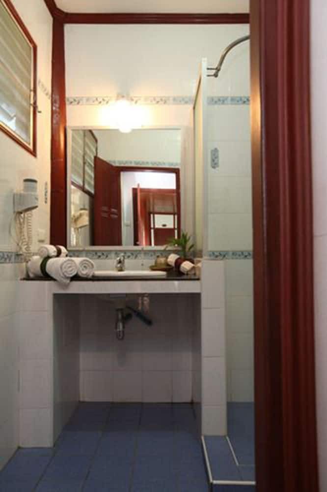 Vansana Namngum Hotel