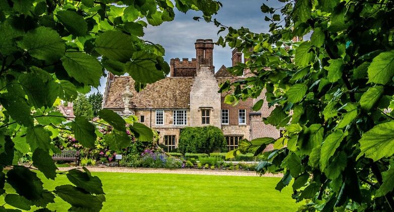 Bed & Breakfast Madingley Hall