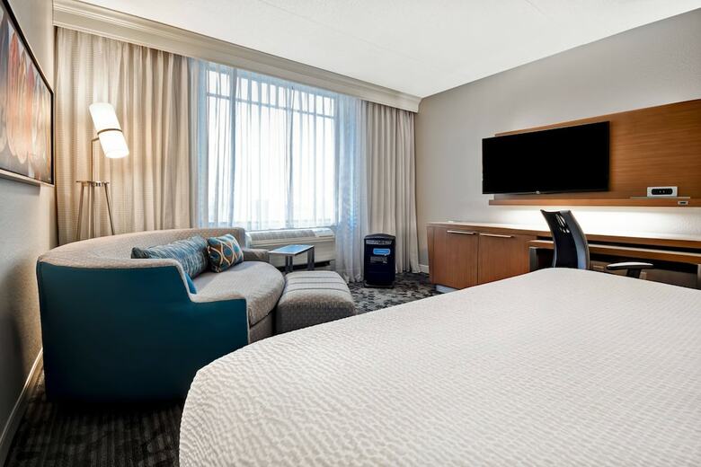 Hotel Courtyard By Marriott Louisville Airport