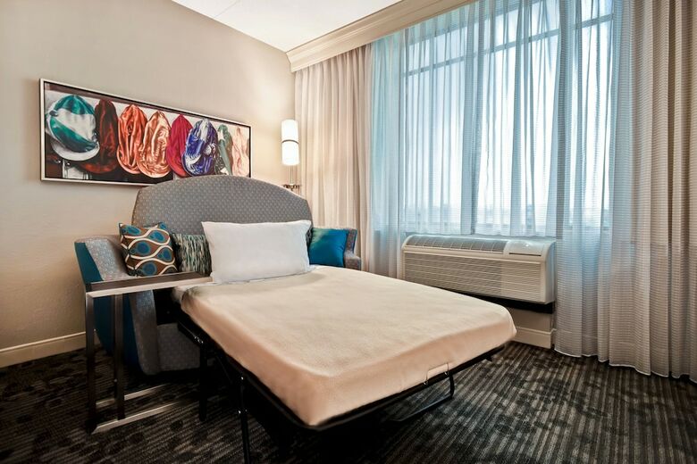 Hotel Courtyard By Marriott Louisville Airport
