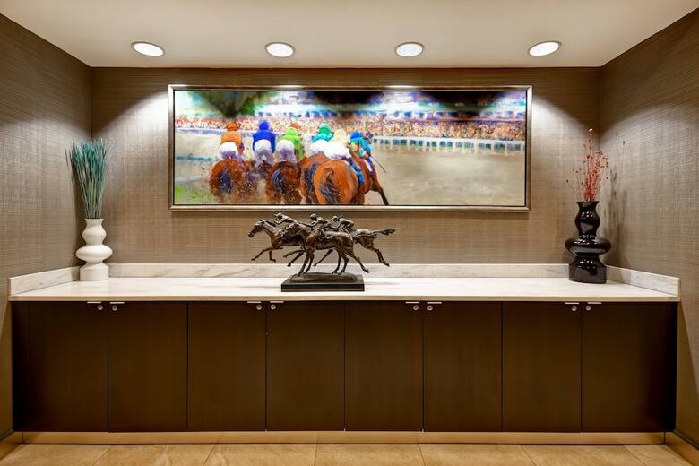Hotel Courtyard By Marriott Louisville Airport