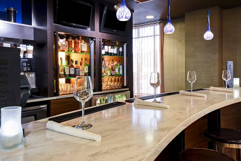 Hotel Courtyard By Marriott Louisville Airport