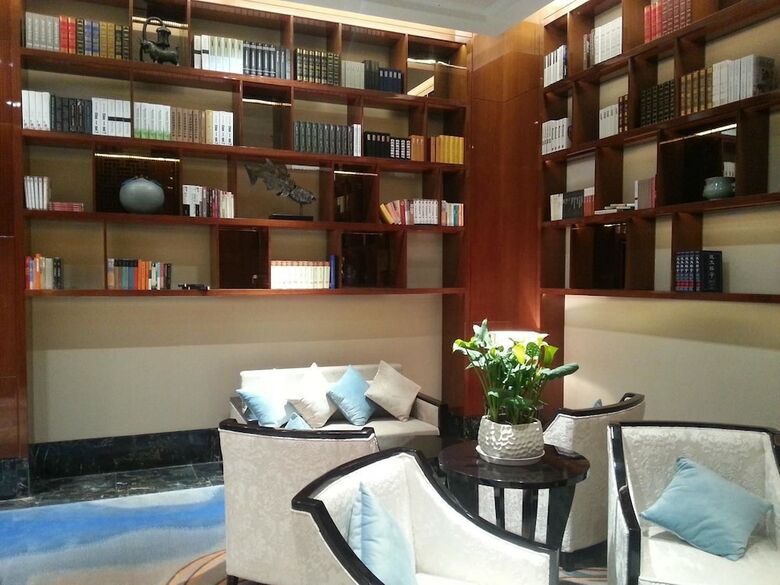 Yang Peng Jin Jiang Hotel