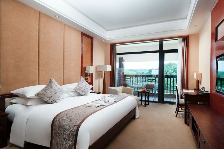 Hotel New Century Resort & Spa Puer