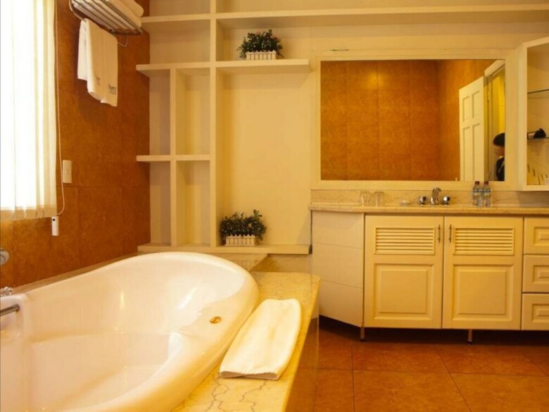 Hotel Toki Saigon Resort & Spa