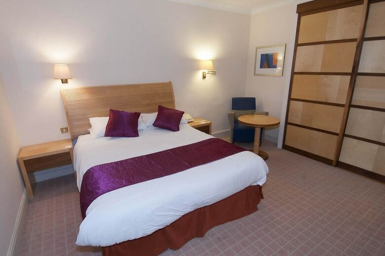 Hotel The Roebuck Inn