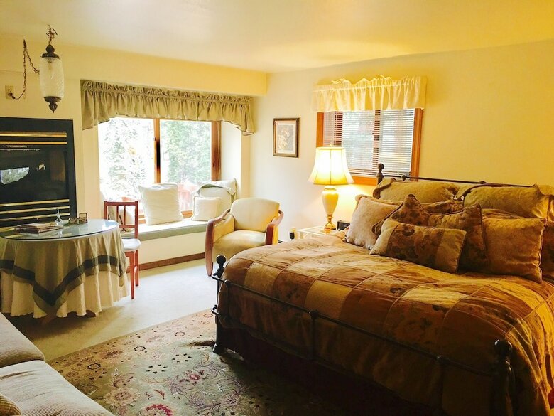 Bed & Breakfast Meadow Creek Mountain Lodge And Event Center