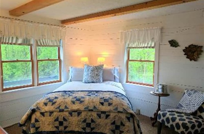 Greenwoods Bed & Breakfast Inn