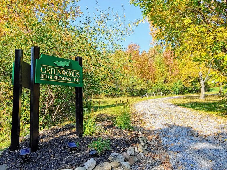 Greenwoods Bed & Breakfast Inn