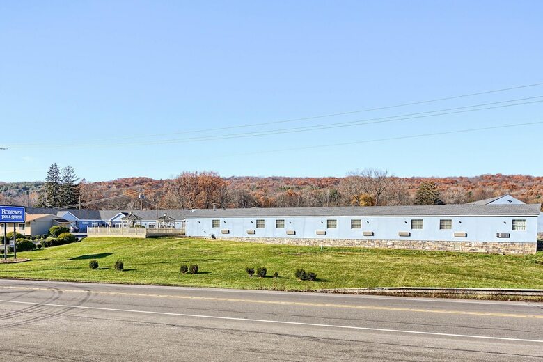 Motel Rodeway Inn And Suites