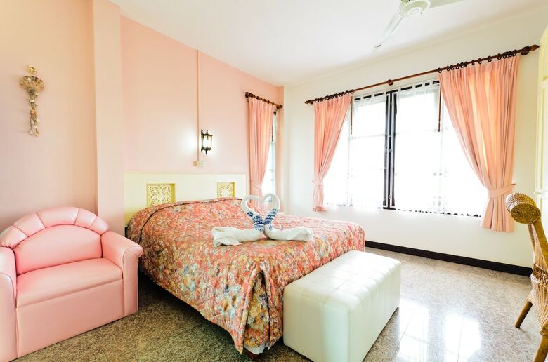 Hotel Sananwan Beach B&B