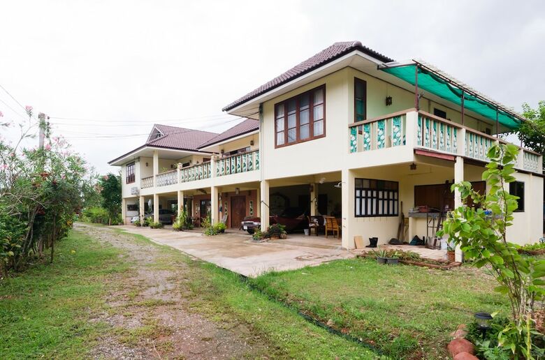 Hotel Sananwan Beach B&B