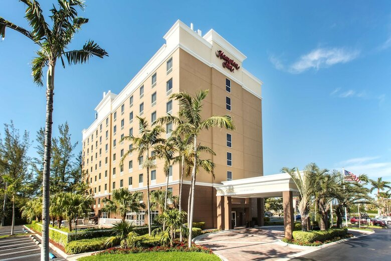 Hotel Hampton Inn By Hilton Hallandale Beach Aventura