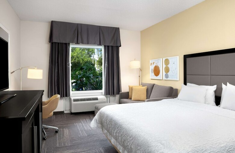 Hotel Hampton Inn By Hilton Hallandale Beach Aventura