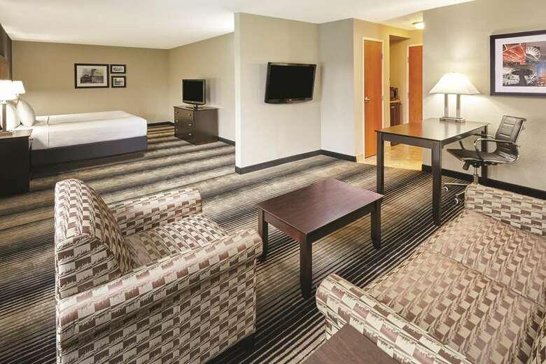 Best Western Plus Hyde Park Chicago Hotel