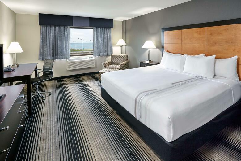 Best Western Plus Hyde Park Chicago Hotel