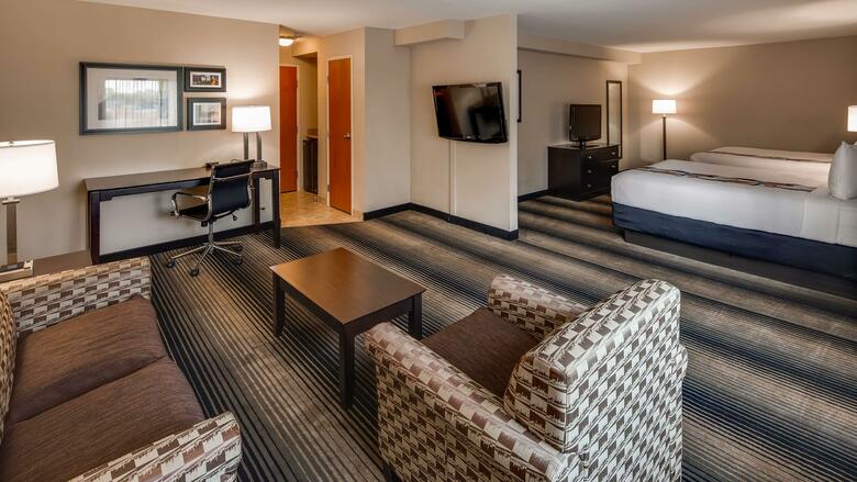 Best Western Plus Hyde Park Chicago Hotel