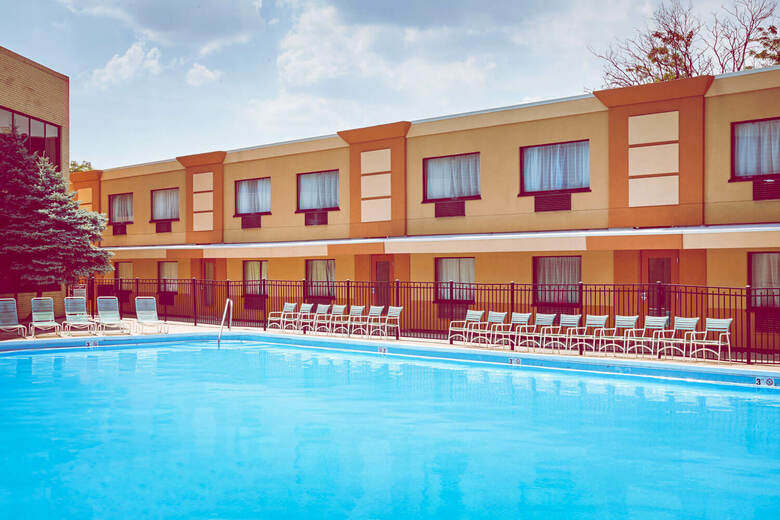 Best Western Plus Hyde Park Chicago Hotel