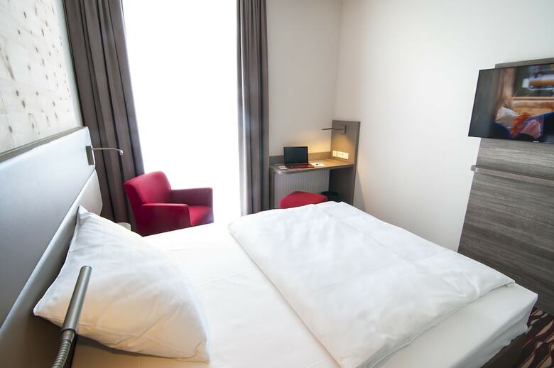 Amaro Budget Plus Hotel