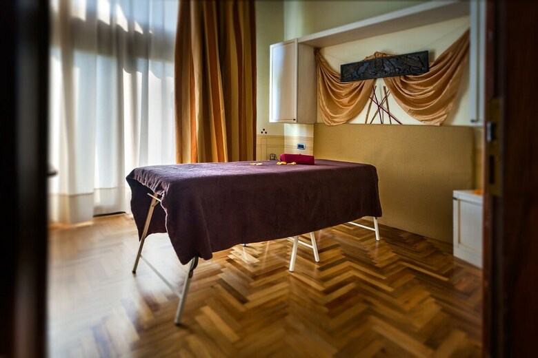 Hotel Villa Policreti