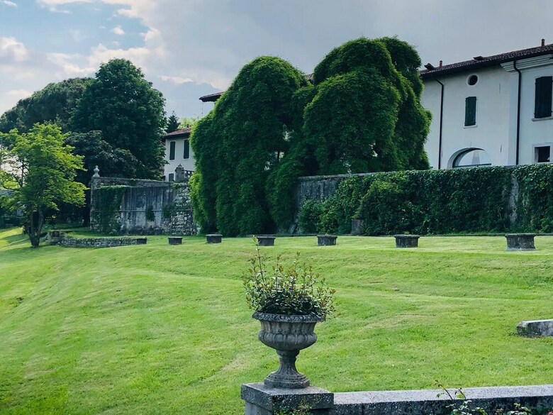 Hotel Villa Policreti