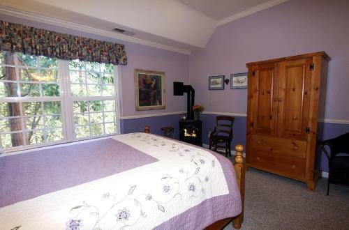 Mccaffrey House Bed And Breakfast Inn