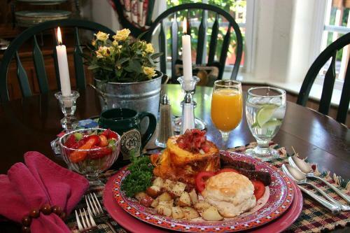 Mccaffrey House Bed And Breakfast Inn