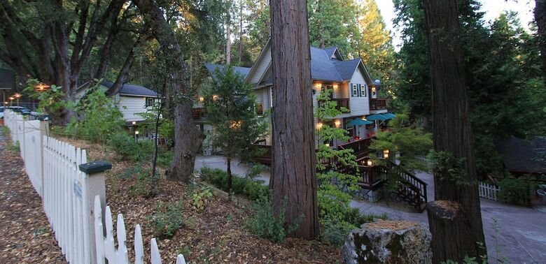 Mccaffrey House Bed And Breakfast Inn