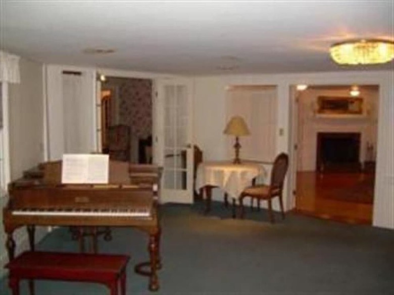 Bed & Breakfast Blackberry River Inn