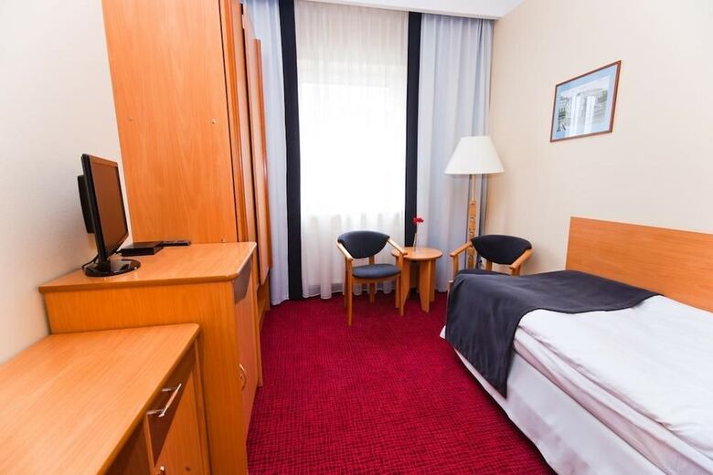Hotel Malinowski Business