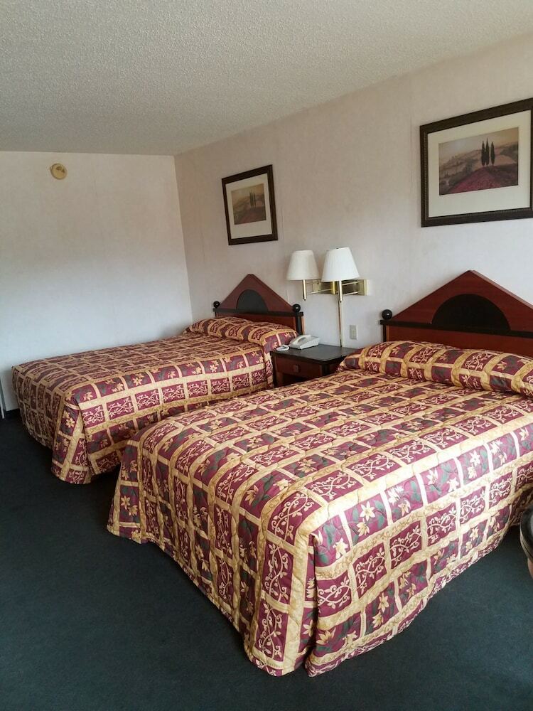 Hotel Suburban Inn