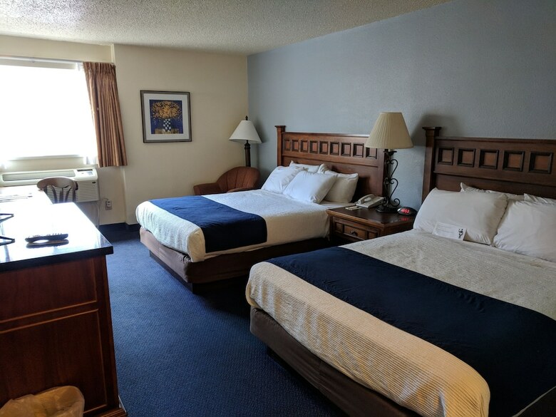 Hotel Broadway Inn Conference Center