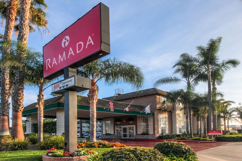 Hotel Ramada By Wyndham Costa Mesa/newport Beach